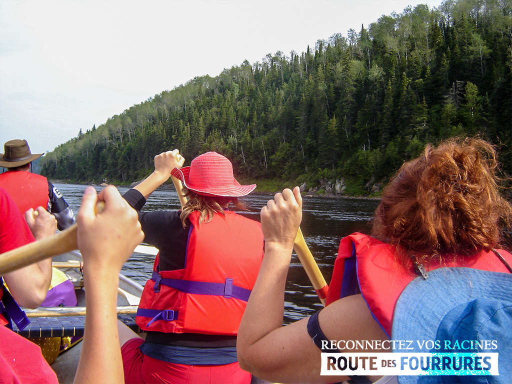 rabaska-canoe_lac-st-jean-route-des-fourrures_