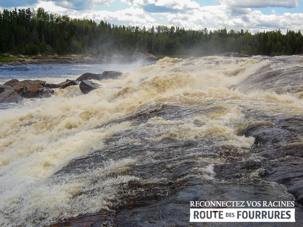 rabaska-canoe_lac-st-jean-route-des-fourrures_