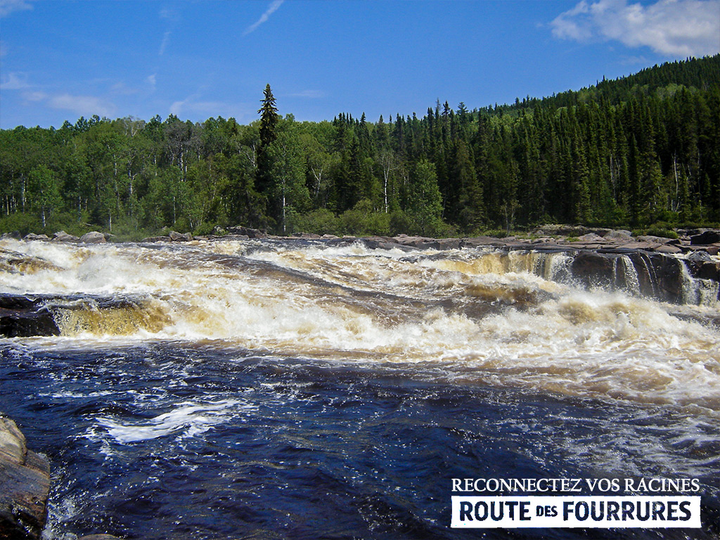rabaska-canoe_lac-st-jean-route-des-fourrures_