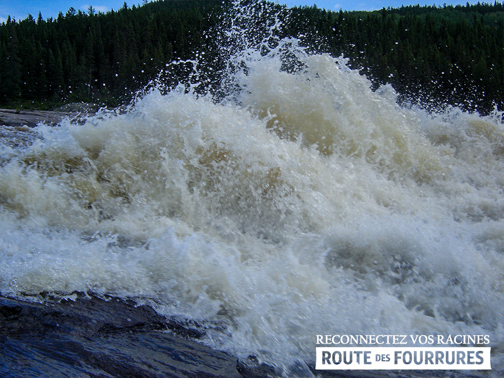 rabaska-canoe_lac-st-jean-route-des-fourrures_