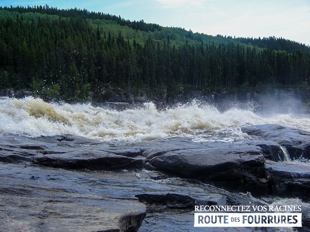 rabaska-canoe_lac-st-jean-route-des-fourrures_