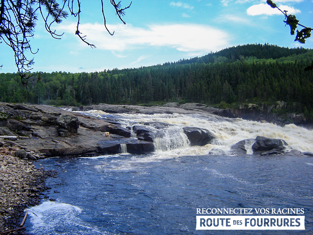 rabaska-canoe_lac-st-jean-route-des-fourrures_