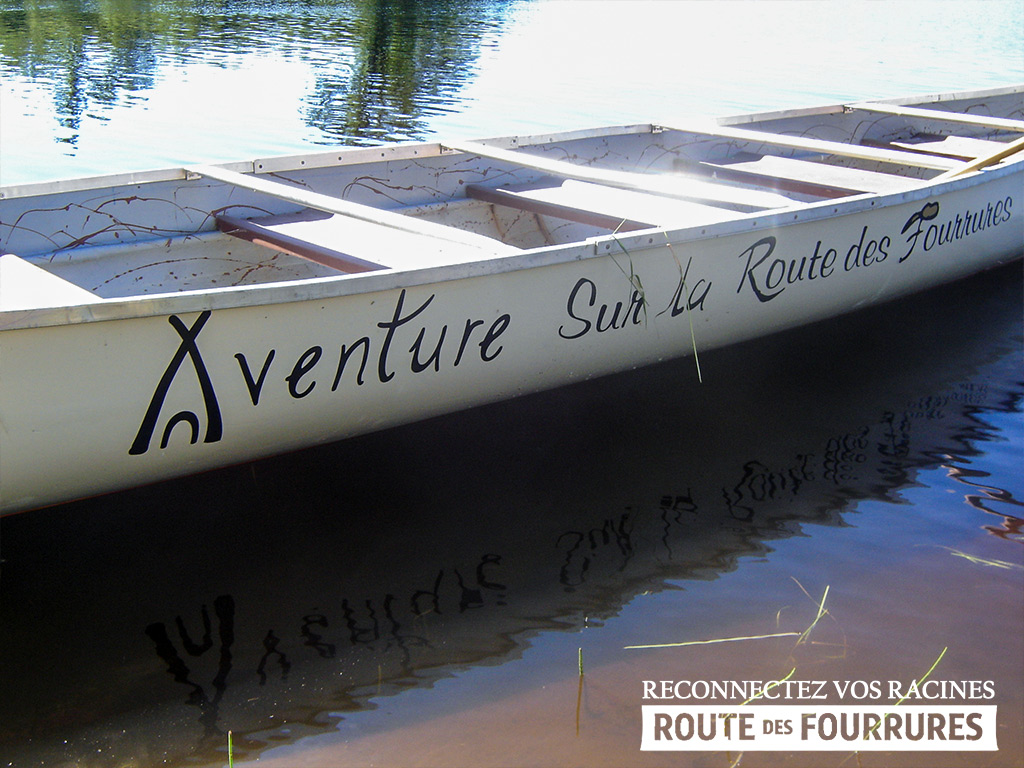 rabaska-canoe_lac-st-jean-route-des-fourrures_