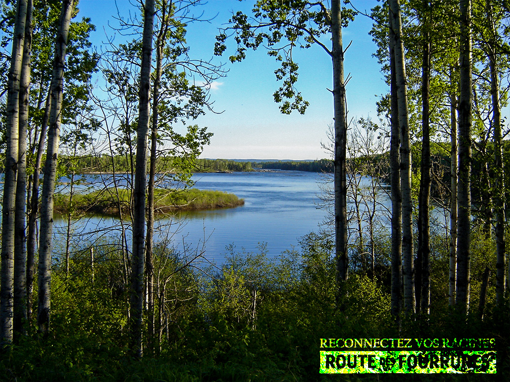 rabaska-canoe_lac-st-jean-route-des-fourrures_
